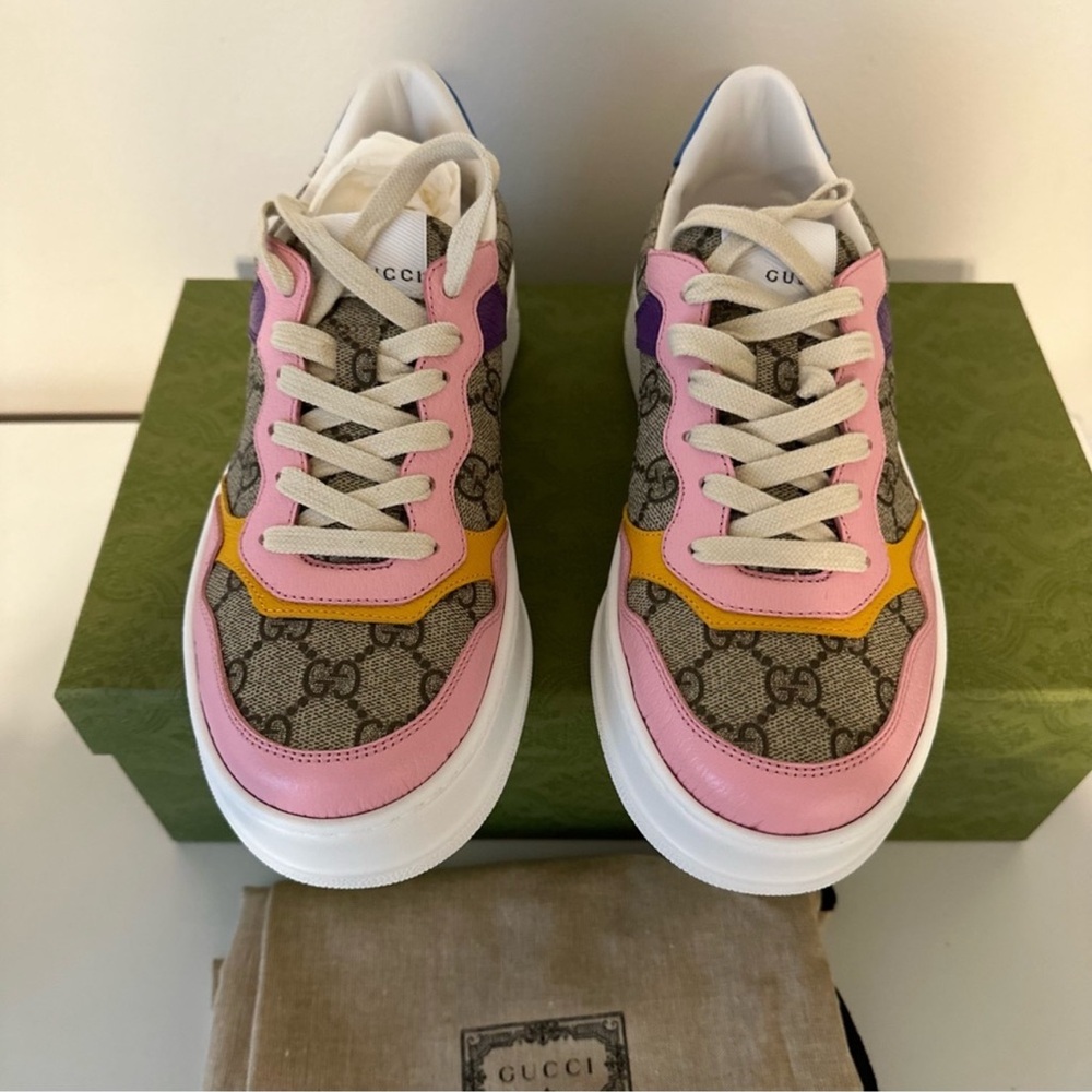 GUCCI Calfskin GG Supreme Monogram Platform Sneakers